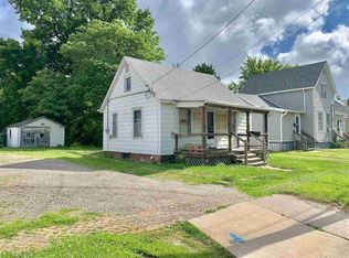 739 E South St, Galesburg, IL 61401