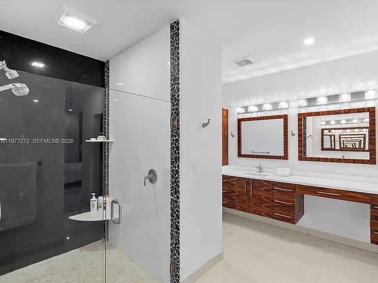 3510 NE 17th Ave — Photo 9