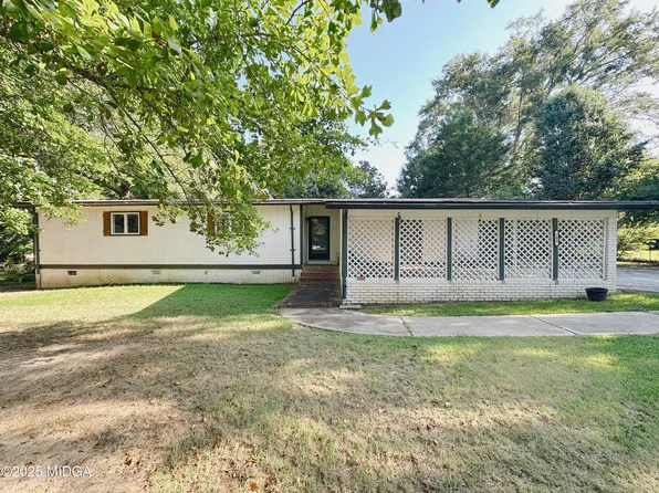 205 Lake Placid Dr, Bonaire, GA 31005