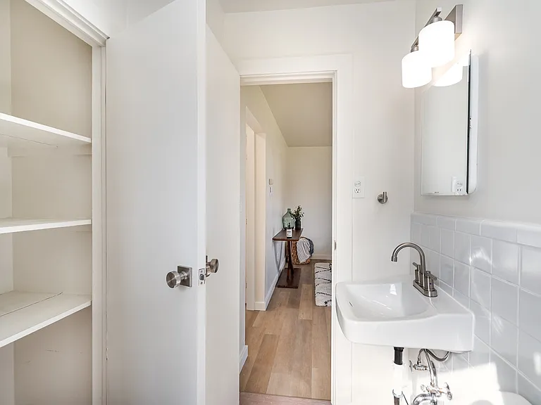 2813 Ronan St #3 — Photo 8