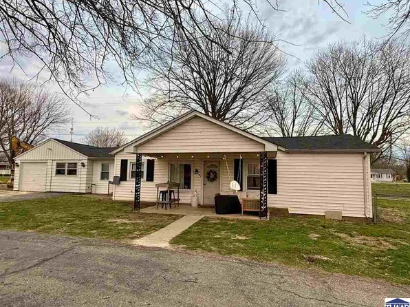 963 N Court St, Sullivan, IN 47882