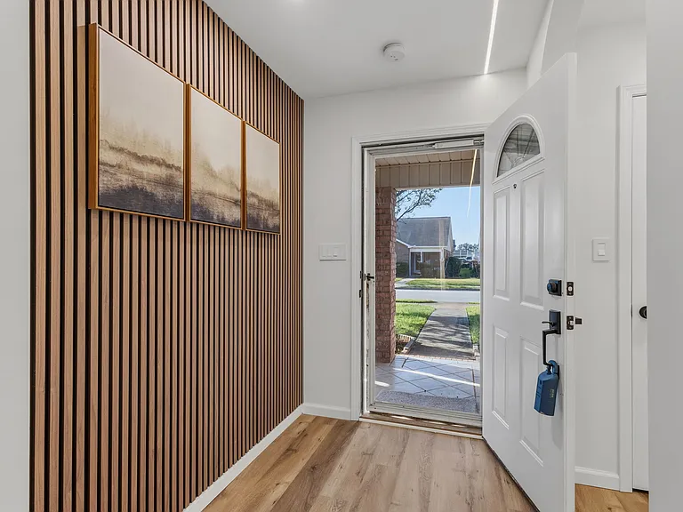 87 Park Ln — Photo 6