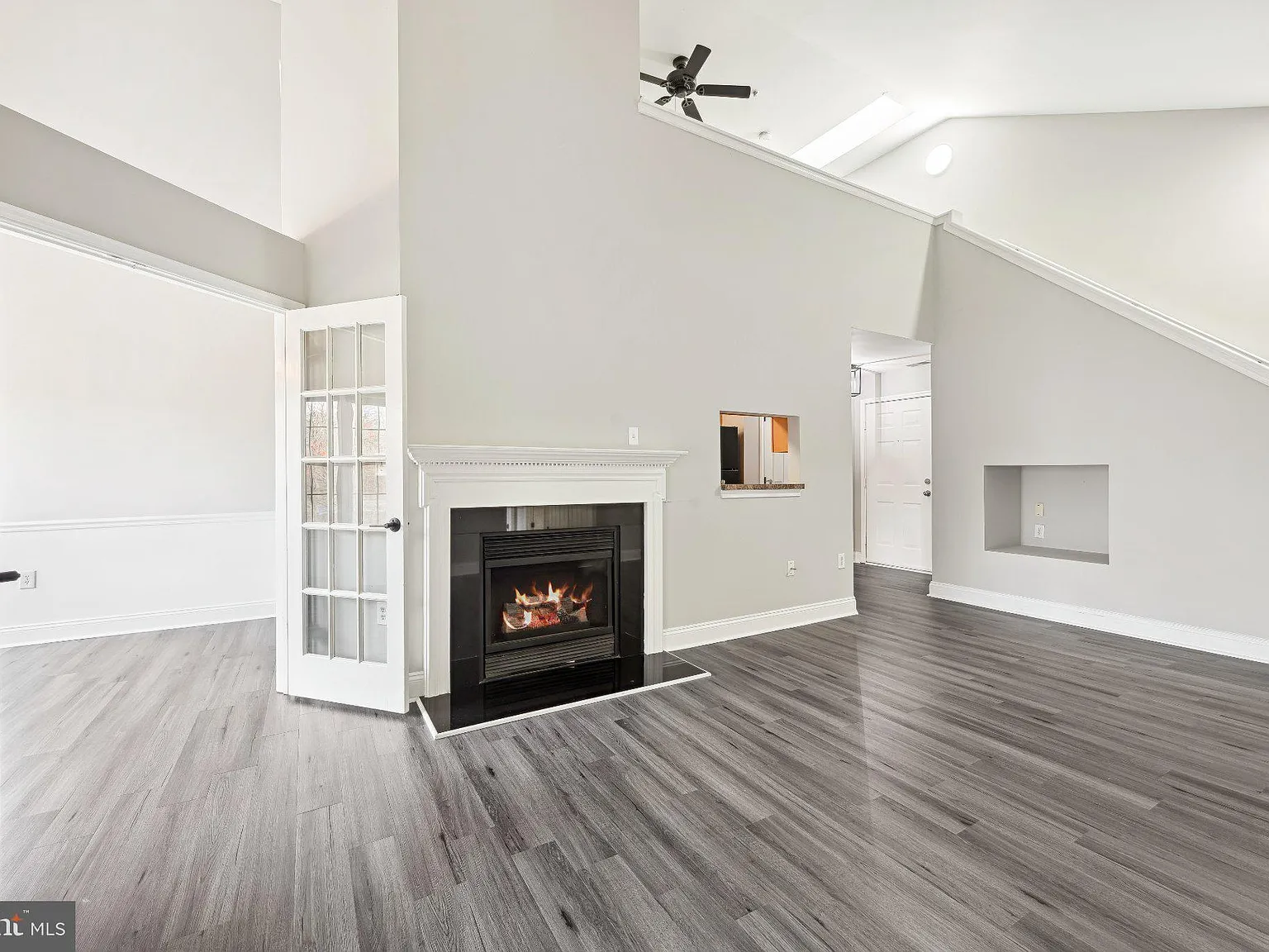 Greenbelt Lake Vill Condo-Phs 10 — Photo 4
