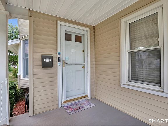 4th image of 43 Barraclough Avenue