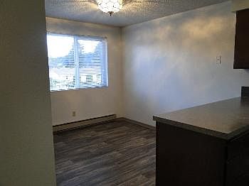 2nd image of 1719 Washington St APT 5