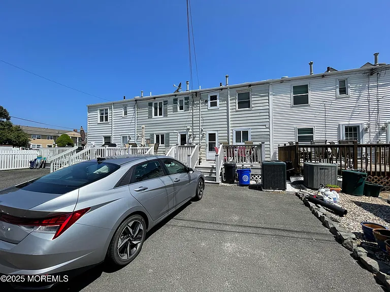 20 Vine Ct — Photo 11
