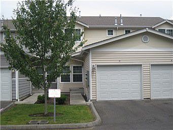 1st image of 617 7th St SE APT 17