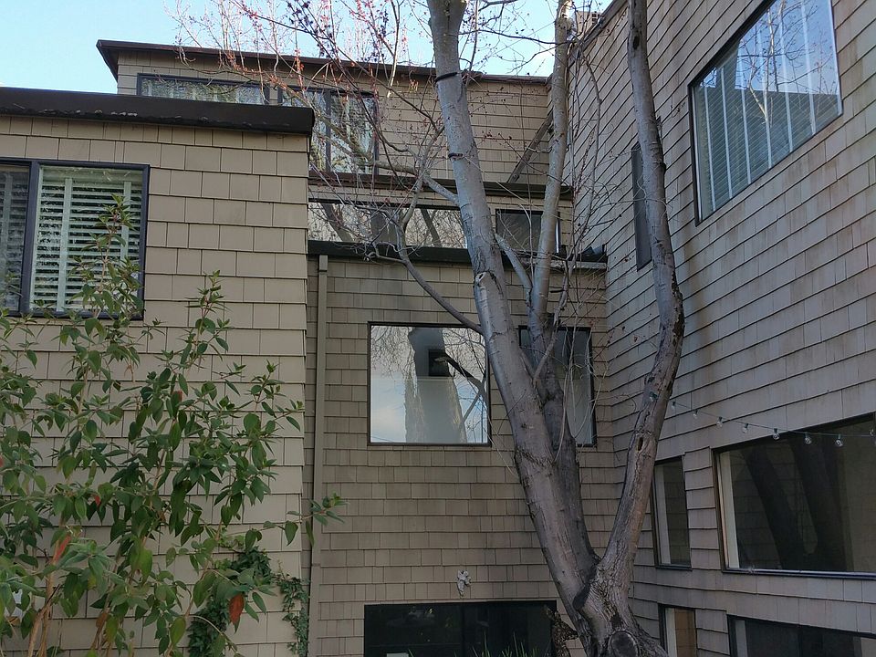 1st image of 2150 Oberlin St