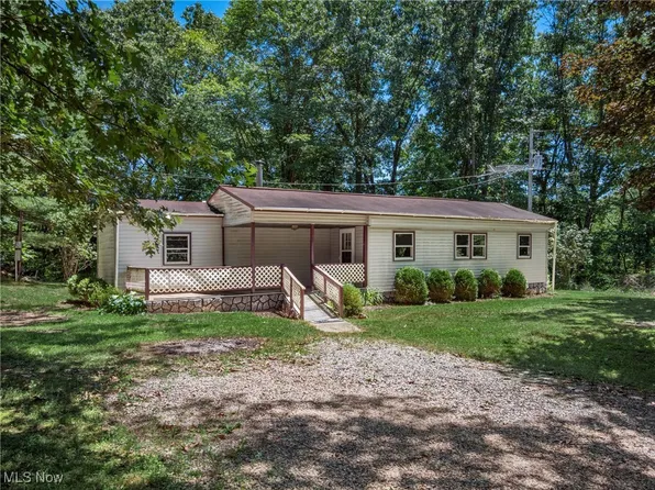 66090 Wolfs Den Rd, Cambridge, OH 43725
