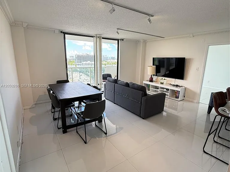 13499 Biscayne Blvd #1407 — Photo 10