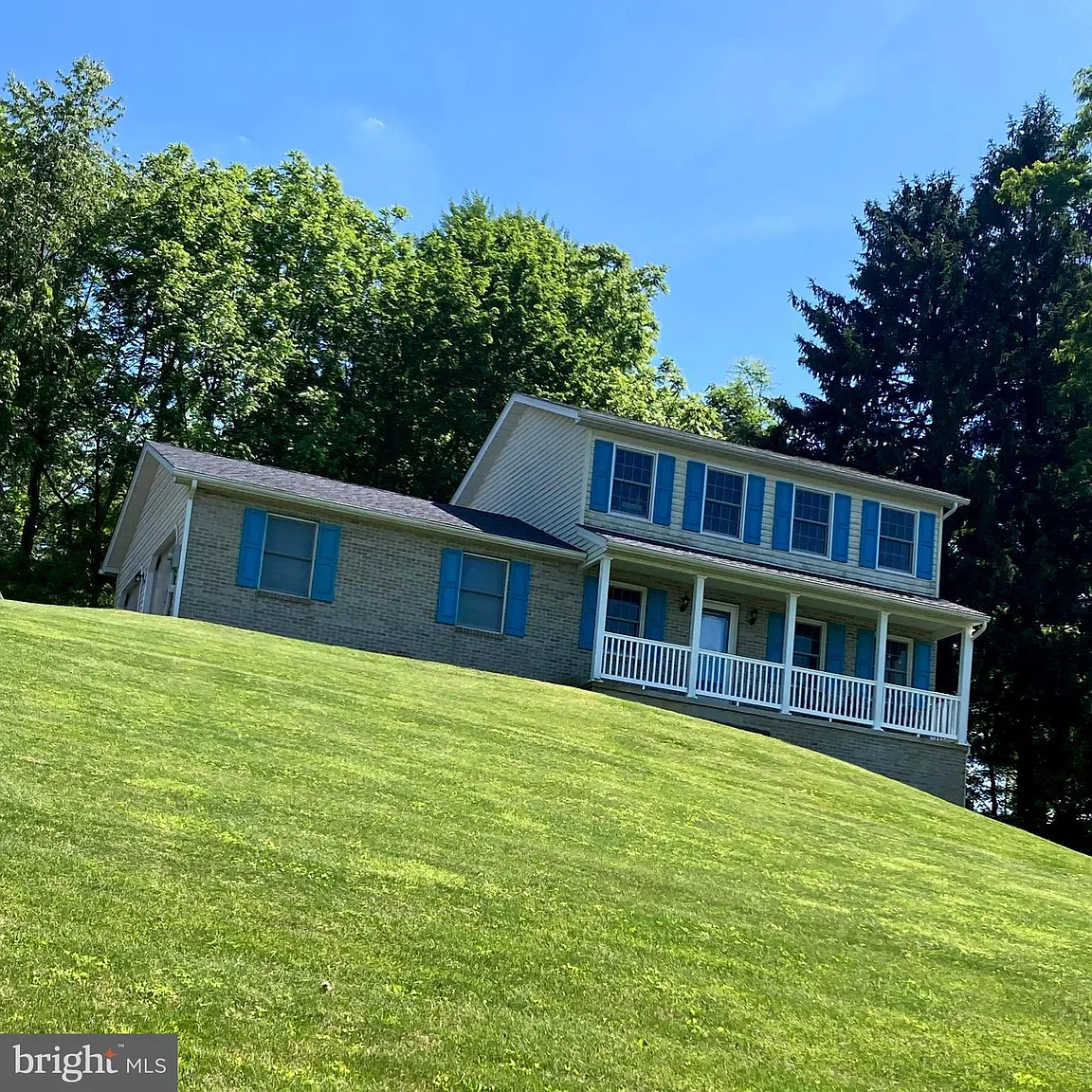 806 Pine Grove Dr photo 1