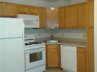 108 Kaye Vue Dr, New Haven, CT 06514