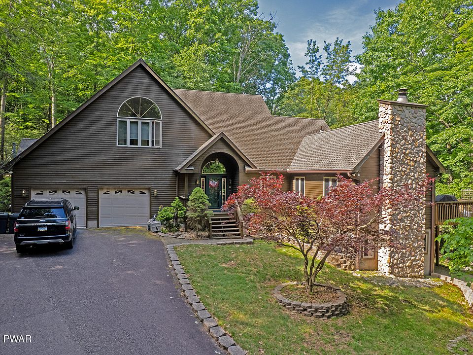1st image of 147 N Evergreen Dr