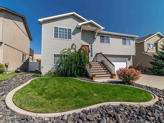 2nd image of 9220 W Foxtail Ln