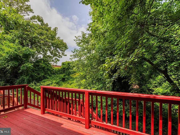 2615 Chivalry Ct — Photo 54