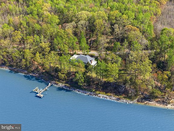 3rd image of 1325 Liverpool Point Rd