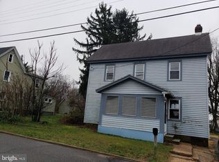 47 Mechanic St, Bridgeport, NJ 08014