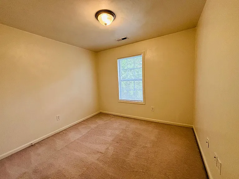 50 Salem Ln — Photo 6