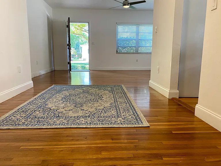 3515 Monegro St — Photo 10
