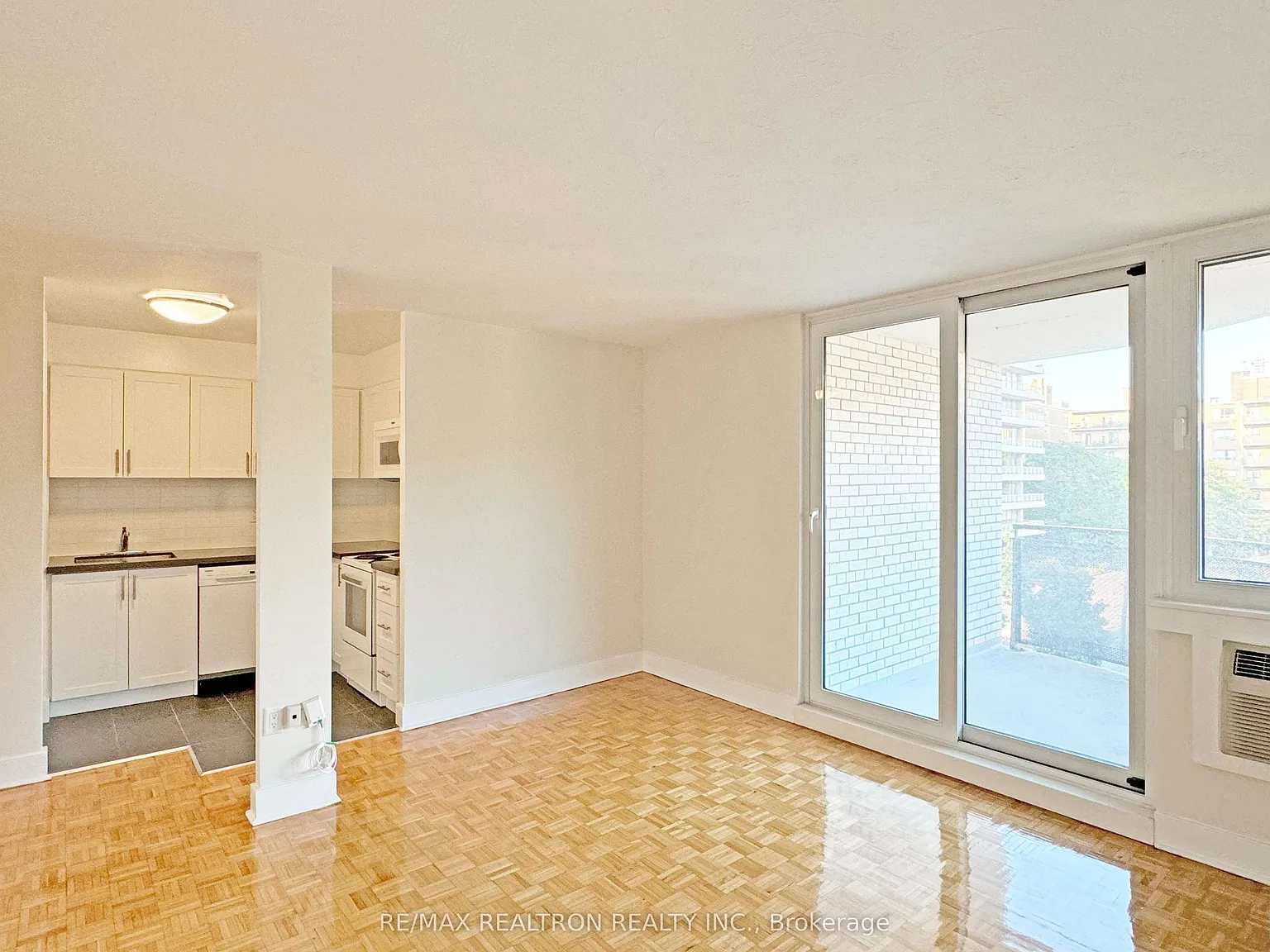1 bed, $2,495 — Photo 2