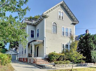 612 Angell St #1, Providence, RI 02906