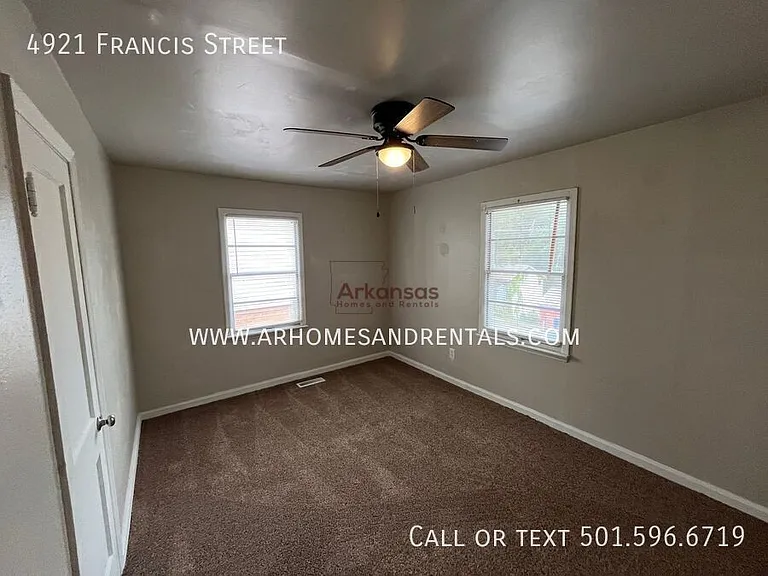 4921 Francis St — Photo 11