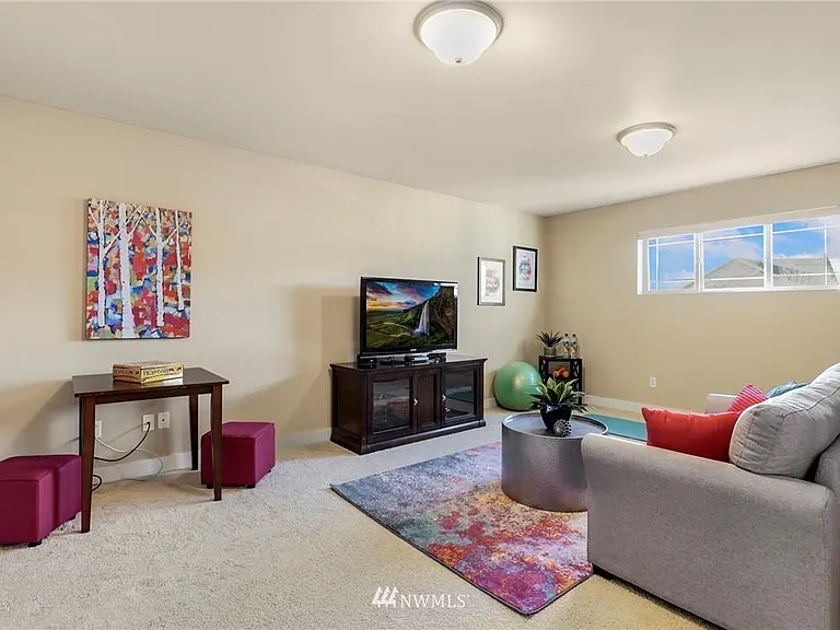 4450 Logan Dr NE — Photo 17