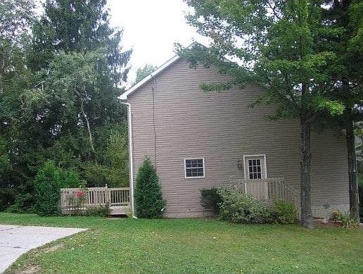4th image of 12290 Lakeview Dr