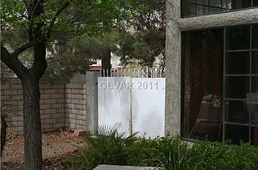 2nd image of 434 Pemberry Cir