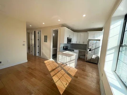 Rented by Hudson Exclusive | media 41