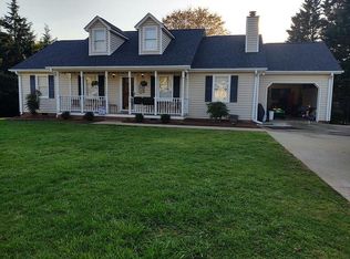 112 Mikenah Ct, Easley, SC 29640