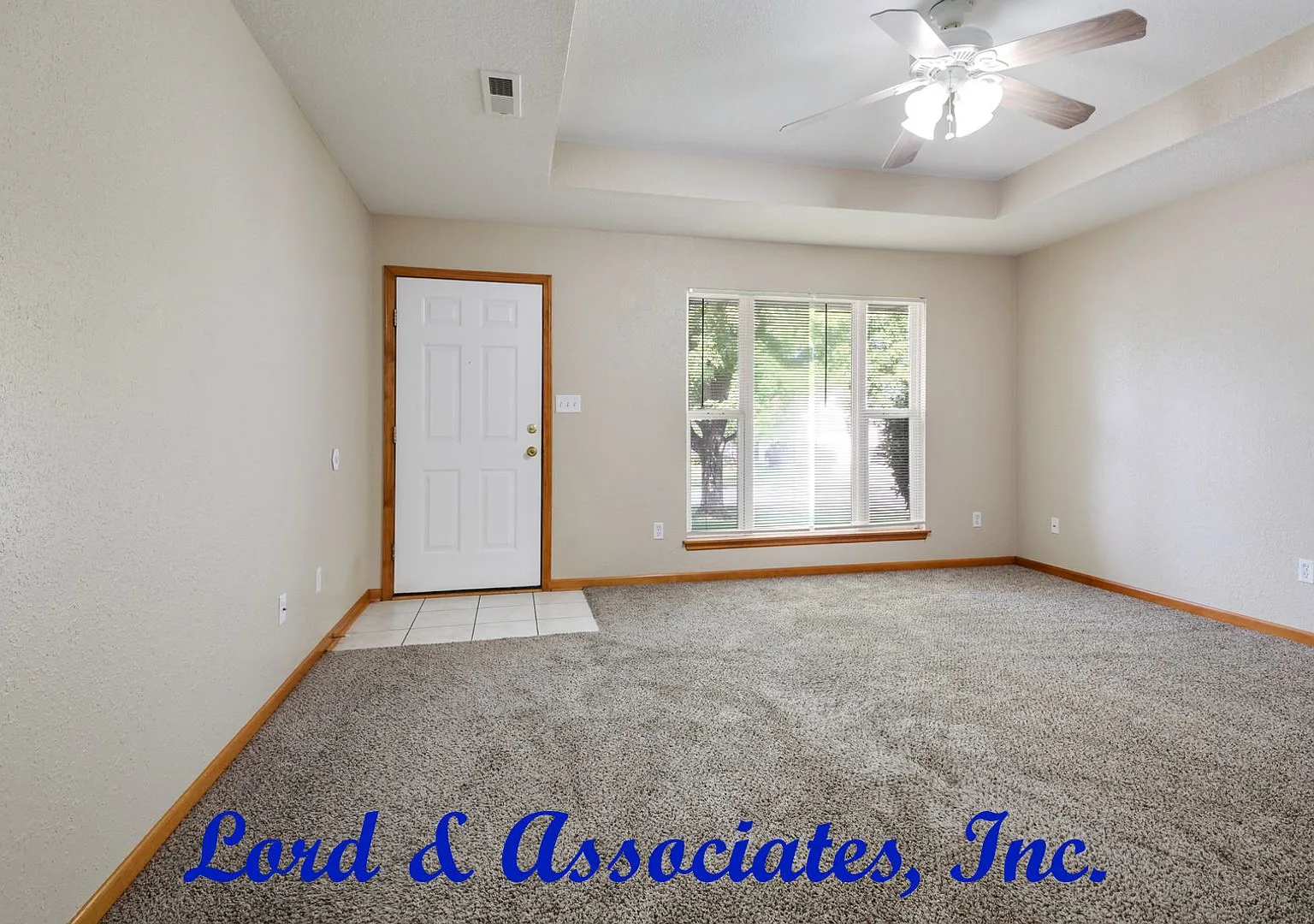 Large 3 Bdrm 2 Bath - Pleasant Hill — Photo 3