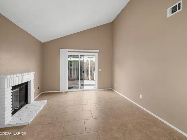 504 Summerwood Ln, Lompoc, CA 93436