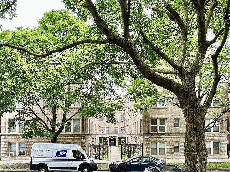 1st image of 6347 N Magnolia Ave #M4