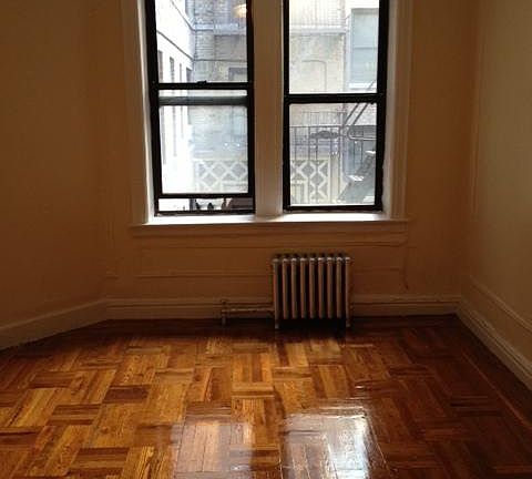 2nd image of 2750 Matthews Ave