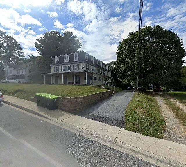 201 Main St #3B — Photo 1