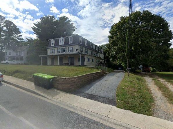 201 Main St APT 3B
