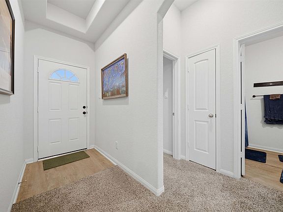5th image of 10924 Independence Rd