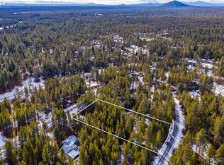 17021 Island Loop Way, Bend, OR 97707