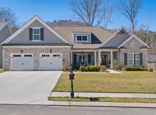 523 Deer Valley Dr, Hixson, TN 37343