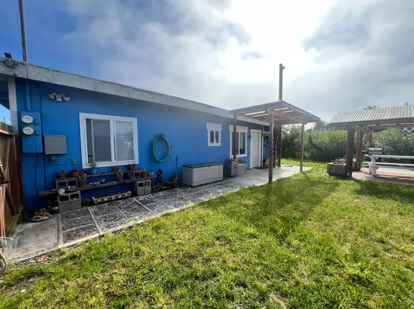 2035 Peninsula Dr, Arcata, CA 95521