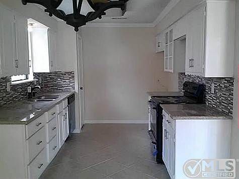 3rd image of 3234 Wichita Dr