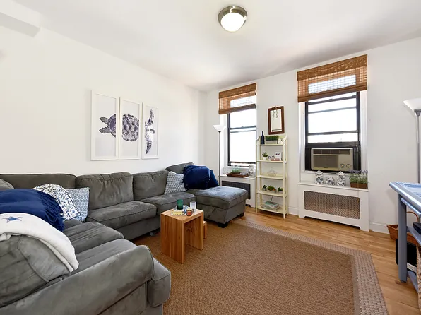 222 West 15th Street image 1 of 13