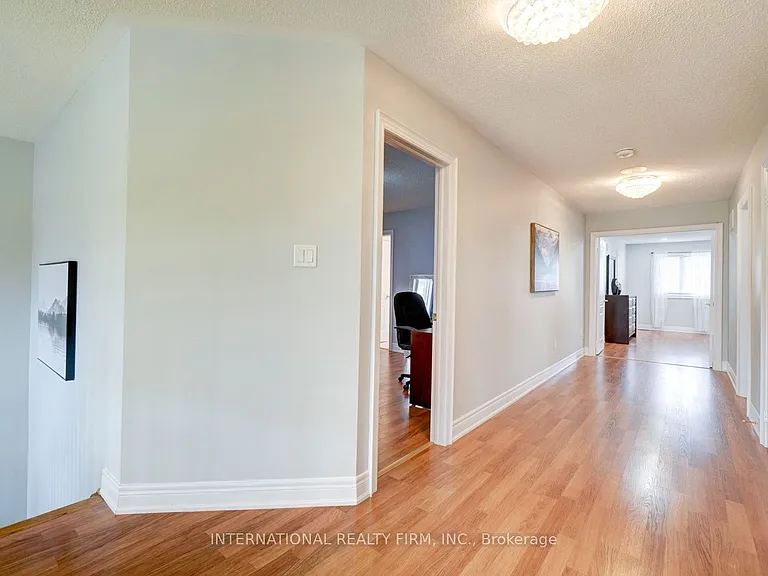 52 Angelgate Rd — Photo 6