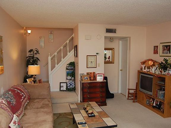 2nd image of 6326 Woodspray Ln
