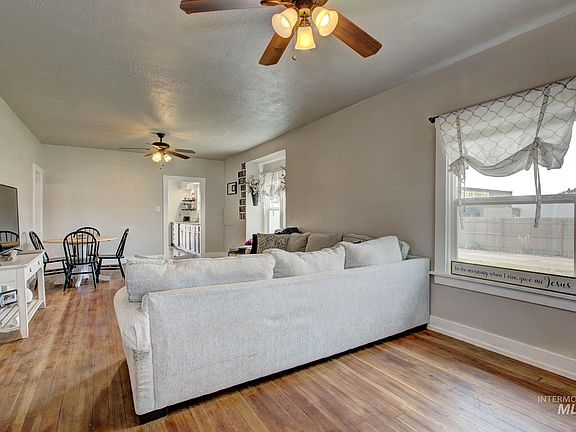 3rd image of 1440 E 6th St