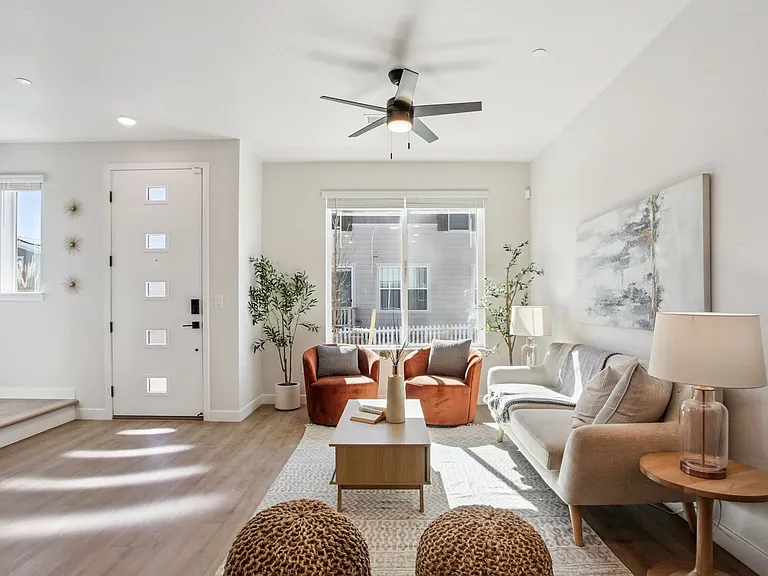 Alpine Crossing Townhomes — Photo 9
