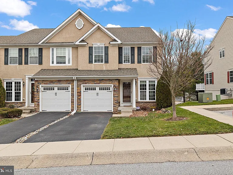 253 Tall Trees Cir — Photo 2
