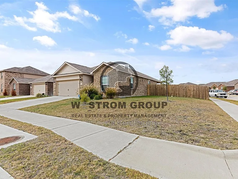 6041 Spring Ranch Dr — Photo 2