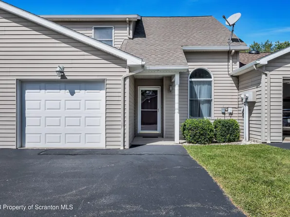 176 College Ave Unit 3, Factoryville, PA 18419